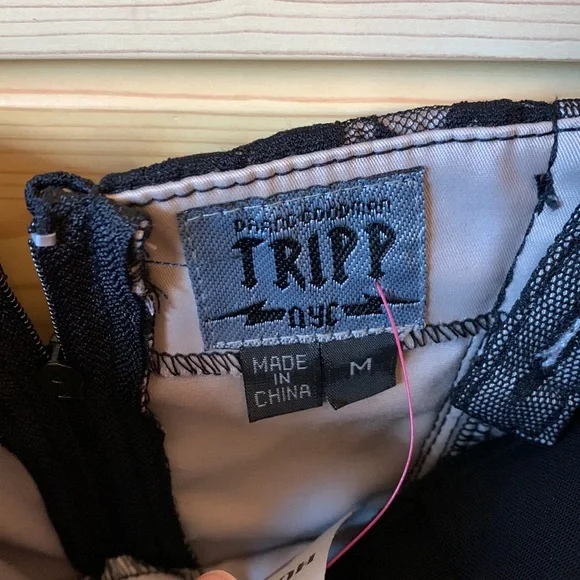 NWT Tripp NYC Cream Black Lace Corset Bodysuit Size Medium - Picture 4 of 11